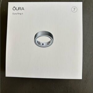 Like New: Oura Ring 4 size 7 Brushed Silver